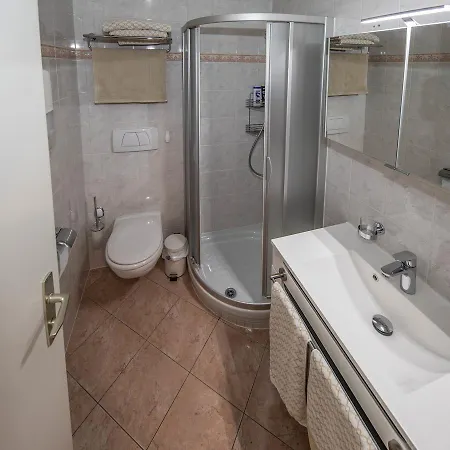 Apartment Point Cardinal Genf
