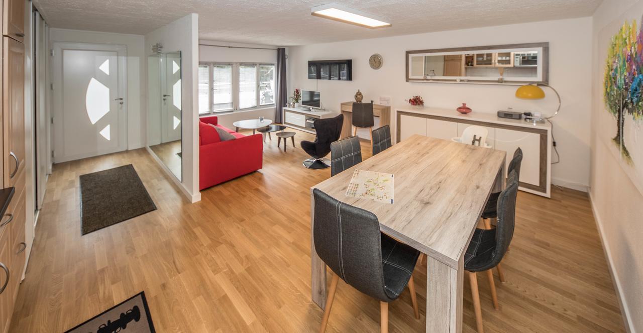 Apartment Point Cardinal